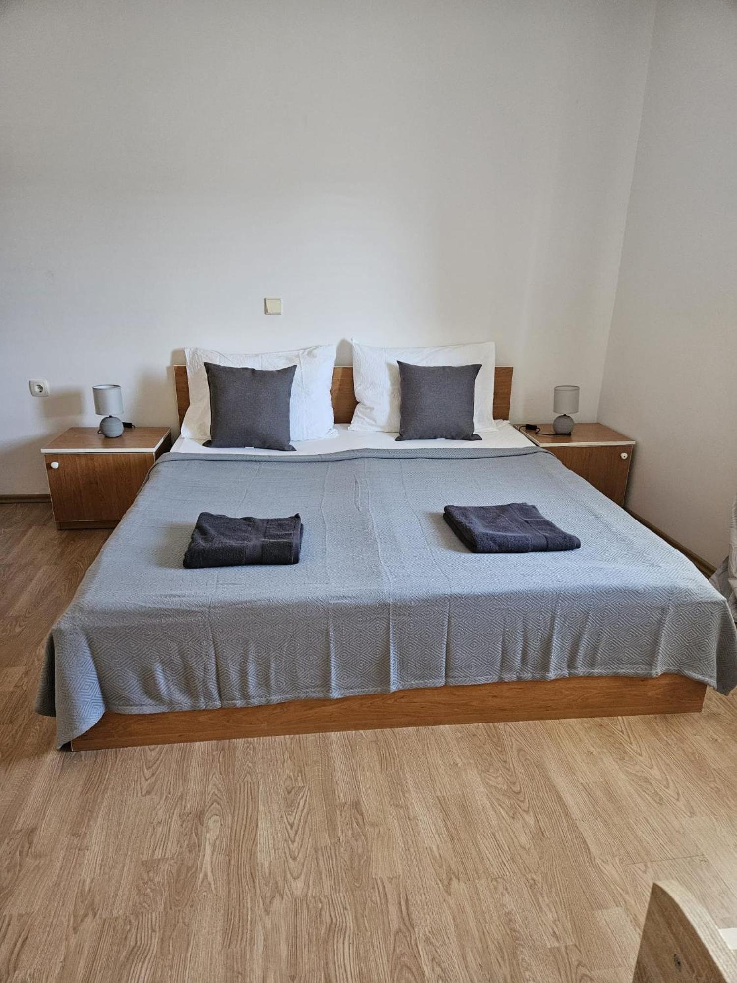 Pljesa Apartments Supetarska Draga Zimmer foto